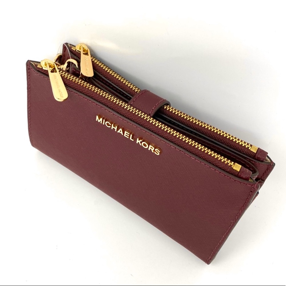NWT Large Double Zip Wristlet